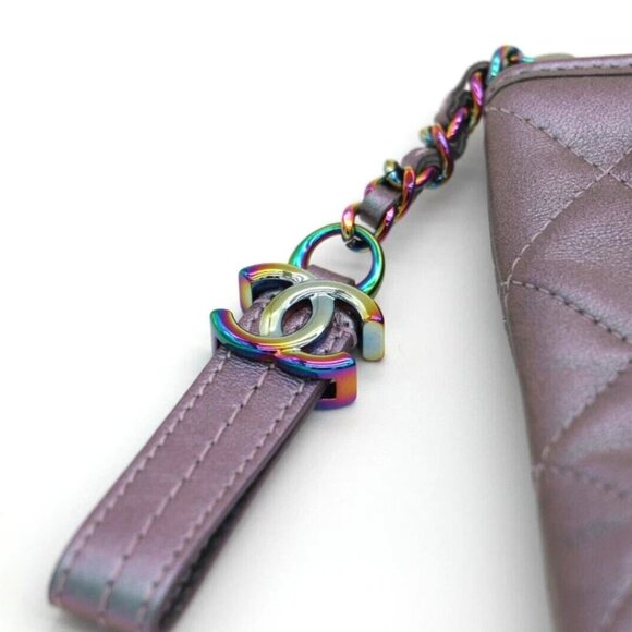 CHANEL Iridescent Lambskin Quilted Large Gabrielle Cosmetic Case Light Purple - Picture 12 of 13